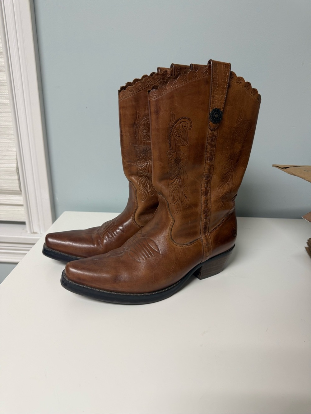 Earth Spirit Cognac Brown Leather Western Heeled Boots